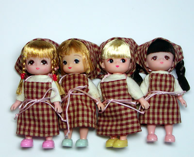 チョコレート作り隊 幼稚園サイズドール4体