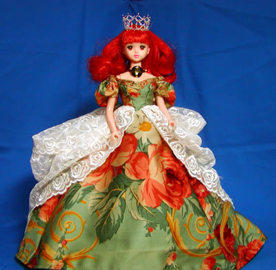 アリーナ姫　ドレスアップ　立ち姿