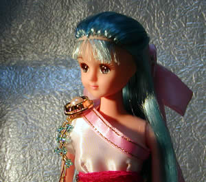 フローラ　表情　横から