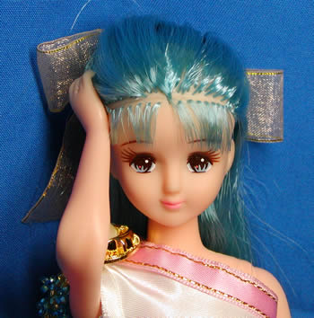 フローラ　表情　正面