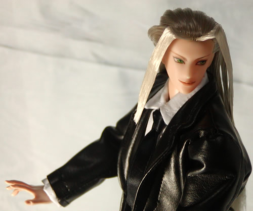 セフィロス　スーツ　表情　２